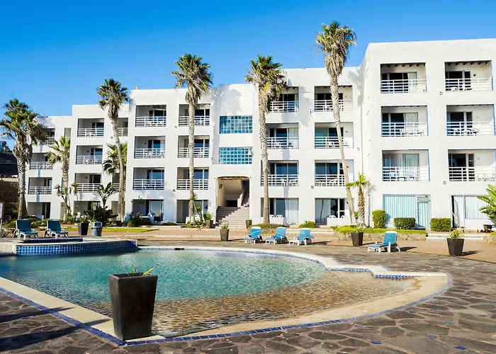 Las Rocas Resort & Spa